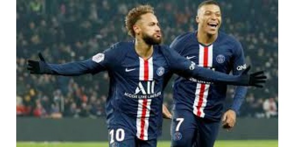 Paris Saint-Germain betaalt een torenhoog jaarsalaris voor Mbappé